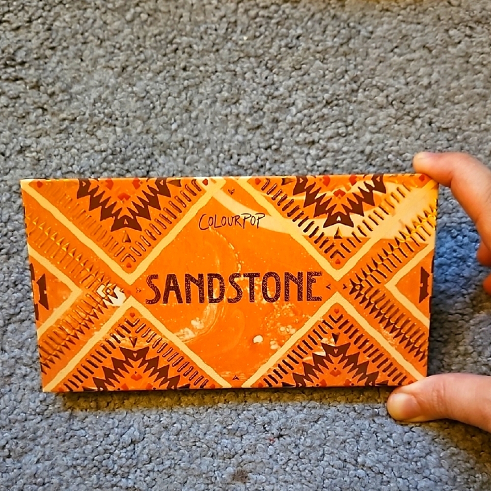 Colour Pop - Sandstone eyeshadow palette